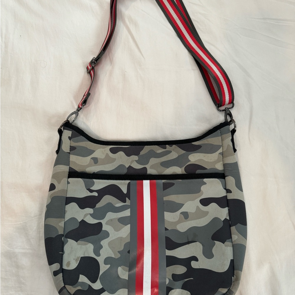 Haute Shore Camo Refresh Neoprene Top Zip Crossbody